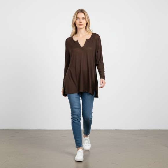 Leo & Nicole Tops - Leo & Nicole Women's Black Long Sleeve Tunic Top Burnout Fabric Plus Size XXL
